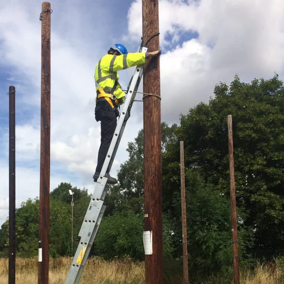 SA051C - Tetra Leaning Ladder and Flat Roof Accreditation